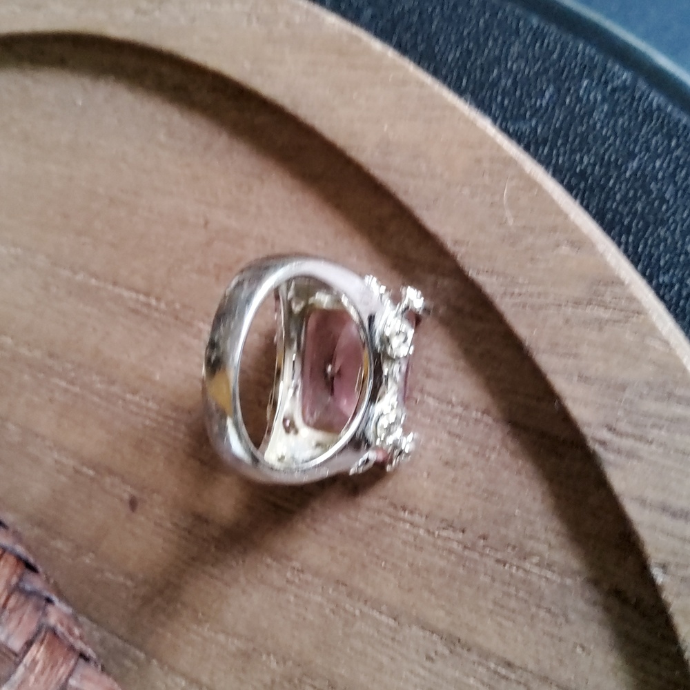Elegant Silvertone Pink Stone Ring - Picture 7 of 7